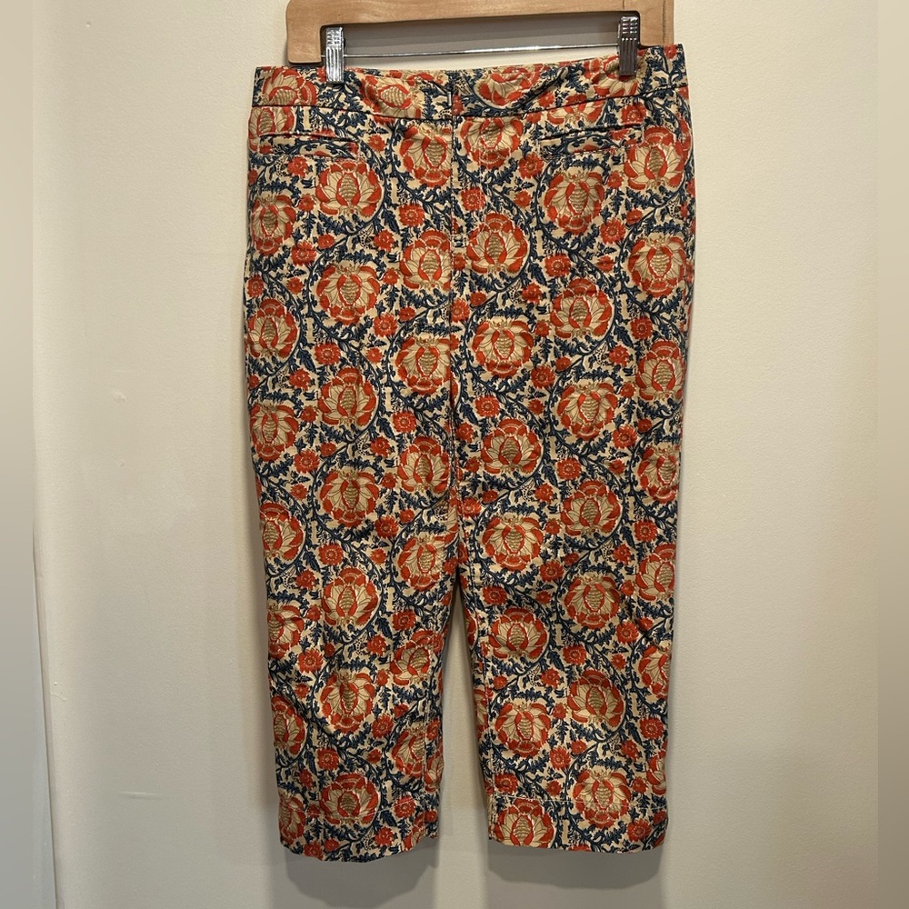 Liz Claiborne colorful Capris